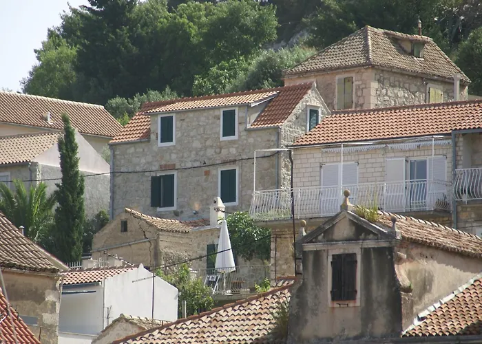 Rustic In With Sea-view Apartman