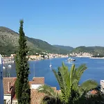 Rustic In With Sea-view * Vis