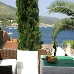 Apartman Rustic In With Sea-view
