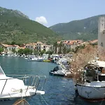 Rustic In With Sea-view Apartman Vis