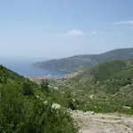 Rustic In With Sea-view