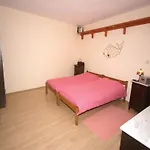 Rustic In With Sea-view Apartman Vis