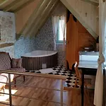 Rustic In With Sea-view Apartman *