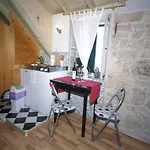 Rustic In With Sea-view Apartman Vis