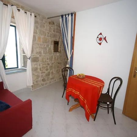 아파트 Rustic In With Sea-view *