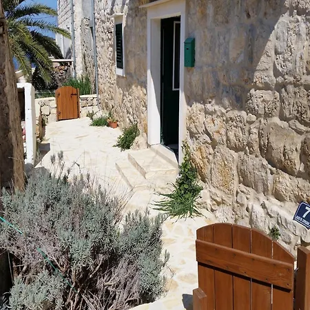 아파트 Rustic In With Sea-view