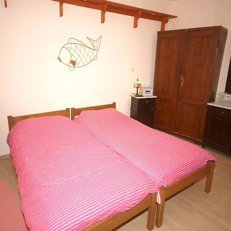 Rustic In With Sea-view *