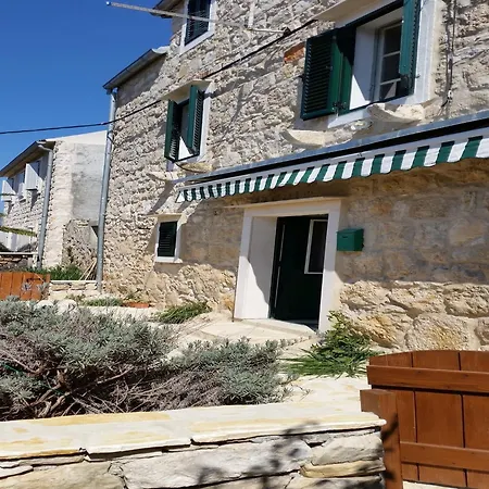 Apartman Rustic In With Sea-view Vis