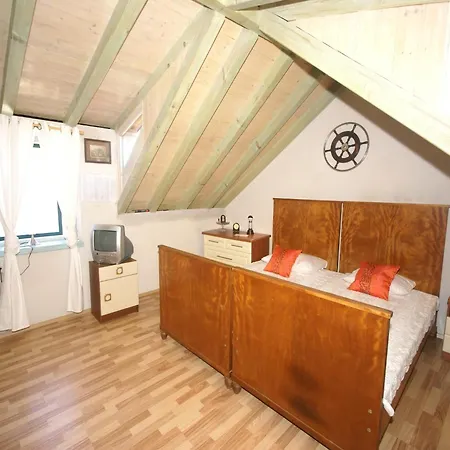 Rustic In With Sea-view 비스