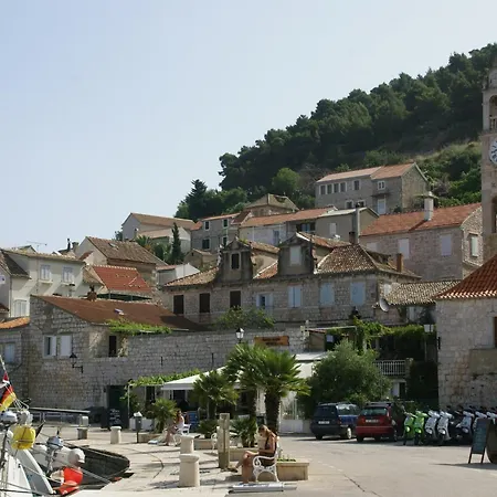 Rustic In With Sea-view