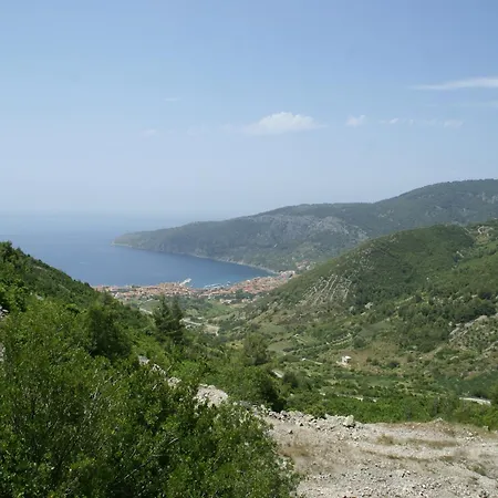Rustic In With Sea-view