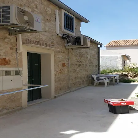 Apartamento Rustic In With Sea-view Vis